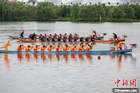龙舟竞渡激活力 端午假期湖南接待游客超1368万人次图片