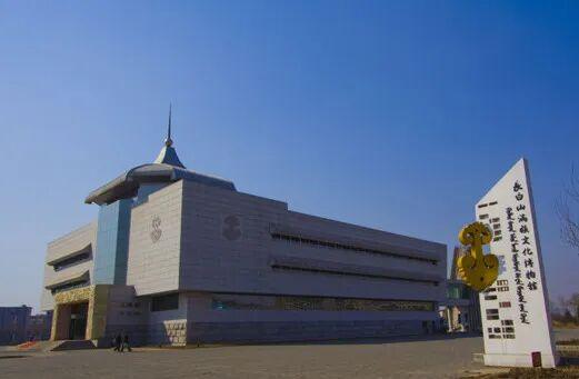 乘着高铁游白山 | 沈白高铁白山东站赴白山市区餐饮、住宿、商超、景区景点公交路线指南