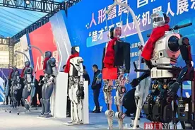 光谷“新春第一会”向23.5万家市场主体致谢，把最热烈的掌声献给打头阵的他们图片