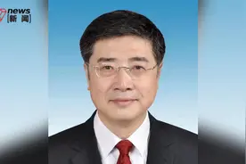 央视前主持人张政履新文旅部副部长，曾主持《新闻联播》、央视春晚图片