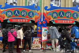 原产地直采、价格打五折，马来西亚黑虎虾爬上市民餐桌图片