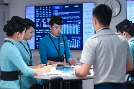 厦航台青乘务员陈于萱：在大陆绽放“蓝天梦”图片