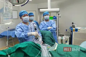 43岁女子肾移植后又遇输尿管狭窄，医生精细手术成功保肾图片