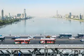 一票单日无限次乘坐，武汉文旅城市环游巴士开通运营图片