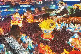 截至1月30日，已有近50万人次到自贡观灯 彩灯璀璨映佳节图片