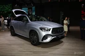 2023成都车展：新款奔驰GLE轿跑SUV上市 售84.38万起图片