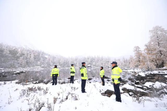 警眼看一线｜丹东派出所，党岭迷途的“引路人”
