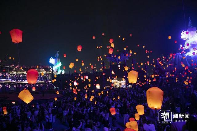 10个月揽金超10亿元！这座武侠城，为啥成为现象级文旅黑马