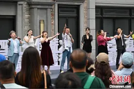 五四青春歌会唱响广州永庆坊图片