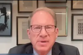 美记者被拉入涉密群聊，涉事记者：美国国家安全系统存在巨大漏洞图片