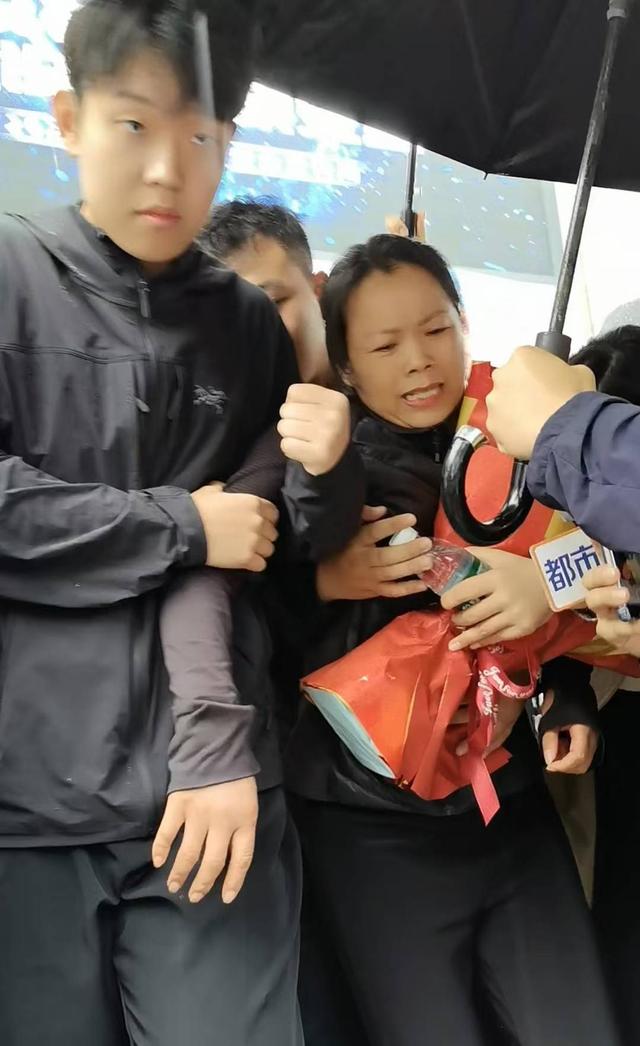 山东入室抢婴案宣判1死缓2无期，姜甲儒父亲：将申请抗诉，希望被告死刑立即执行