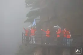 初冬九华另有风景 引来八方游客齐赞图片