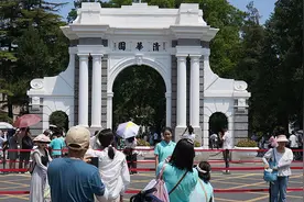 北大、清华相继公布暑期校园开放参观政策，均需网上实名预约图片