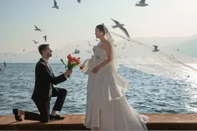 ​跨越山海国界，爱在彩云之南绽放图片