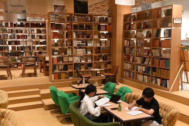 深读昆明丨不止黄金周：让“瞬时流量”转化为“长期吸引力”