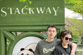 🐼巴适得很！赵继伟与妻子在成都游玩图片