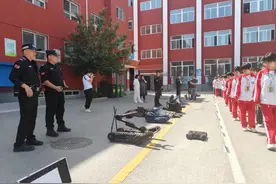 教育高质量发展看山西：忻州特警应邀在北方中学开展防恐防暴演练活动图片