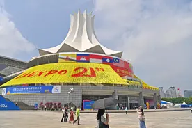 奶茶、咖啡、火锅，中国餐饮品牌在东南亚火了图片