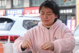 樊阿姨的“无声小吃摊”图片