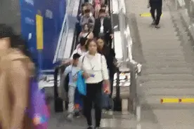 刚刚，杭州“大莲花”秒变…图片