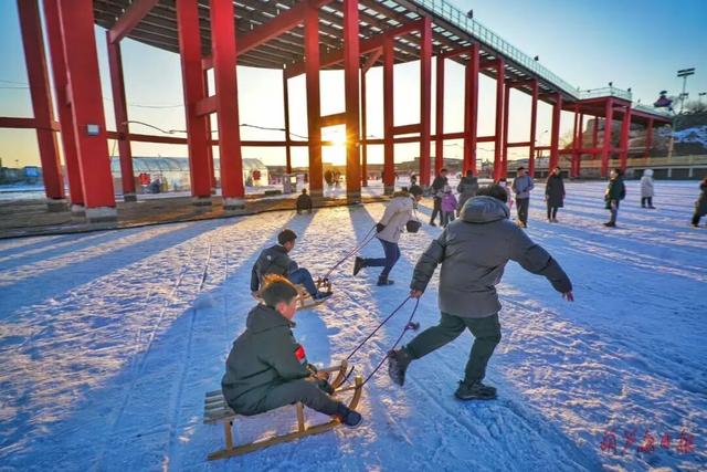 葫芦岛 民俗遇潮流 葫芦古镇跨年夜沸腾
