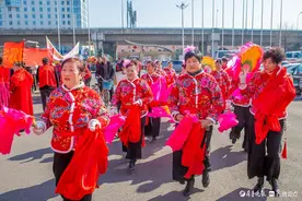 俺村俺家年味浓|过年的秧歌扭起来图片