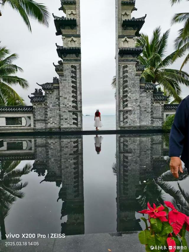 海南三亚大小洞天景区
