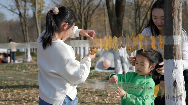 冬日暖阳引客来 霍山东淠河湿地公园成热门打卡地