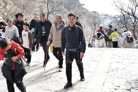 从助力登山到服务生活 养老机器人规模化应用还有多远图片