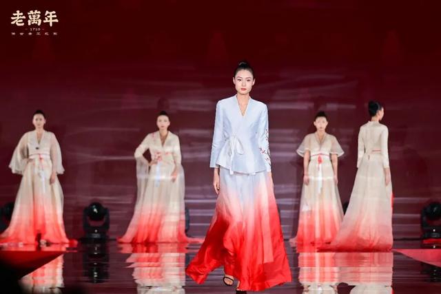 非遗传奇三百年 老萬年黄金启幕江南首座黄金博物馆