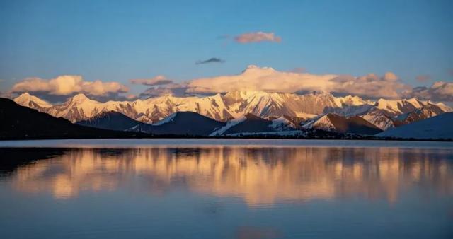 冬天的贡嘎才是真绝色！