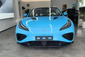 哪吒汽车座舱漏水成摆设 门店修不了 客服也推诿图片
