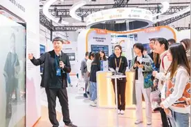 “朋友圈”，谋“破圈”图片