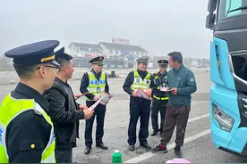 加强普法宣传教育 提升群众交通安全意识图片