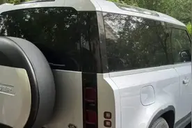 “开车时有水流声，拆开像被泡过一样”！路虎中国回应图片