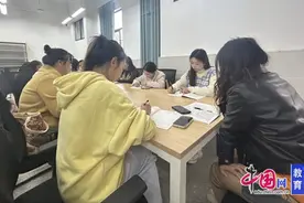眉山东坡百坡小学：遇“荐”好书，分享喜“阅”图片