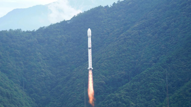 西昌卫星发射中心技术部开展暑期亲子活动