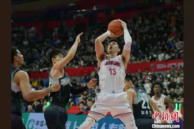 CBA常规赛：郭艾伦“里程碑”低迷 吉林大胜广州图片