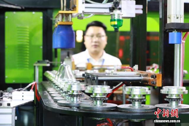第六届中国·沧县塑料中空制品展览会开幕