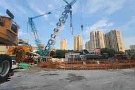 至2025年底上海开工建设1.5万个公共泊位，首个沉井式车库计划今年投用图片