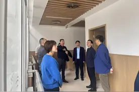 新河街道紫凤社区：优化营商环境，从解决“点滴”问题做起  网格力量在行动图片