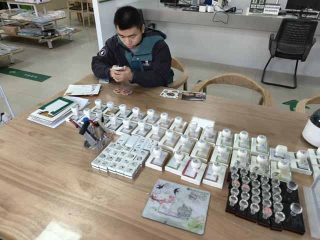 打卡主题邮局丨从五大道、石泉老街到金华校园  全国主题邮局变身“时光驿站”