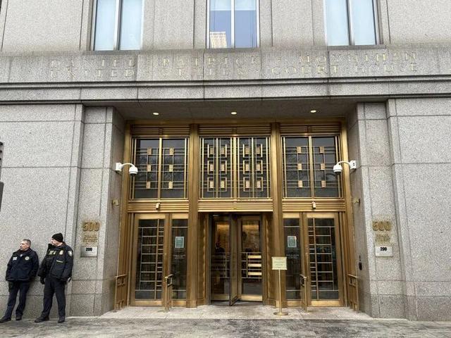 马杜罗“庭审”细节：多次起坐颇显吃力	，称“我将获得自由”！其子哽咽发言：很快我们就会在委内瑞拉重聚