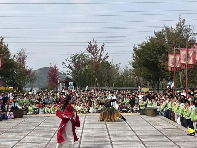 知识+100，快乐+100