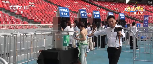 “流量”→“留客量” “演出热”→“文旅热” 因热爱开始的旅程走到最美章节