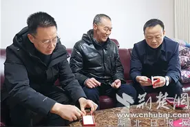 枣阳开展“致敬革命功臣 关爱英雄老兵”活动图片