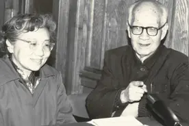 夜读丨小喇叭开始广播啦图片