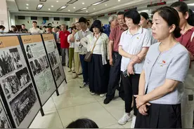 “为了正义与和平——武汉抗战中的国际友人”图片展走进阳逻社区图片