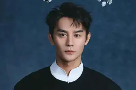 42岁演员王凯，有新身份图片