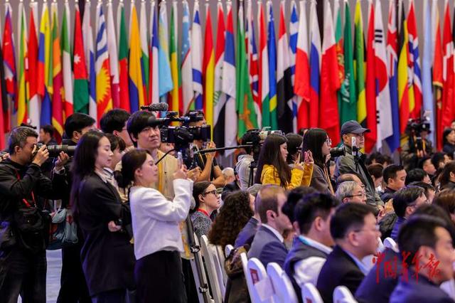 记者节特辑｜聚焦乌镇：新闻背后的追光人